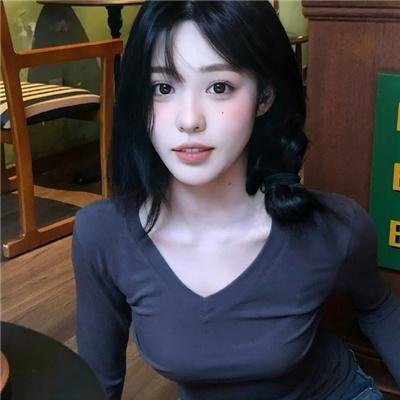 八月地下坊